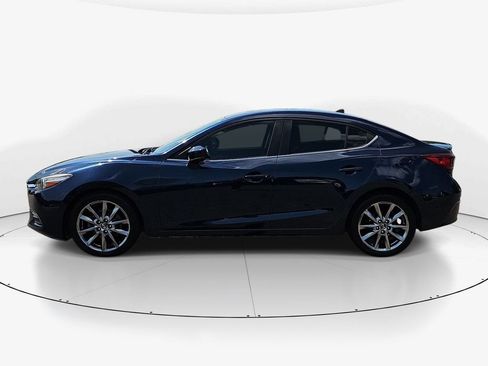 Used 2018 MAZDA MAZDA3 Touring FWD image 9