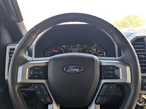 Used 2019 Ford F150 King Ranch w/ Equipment Group 601A Luxury AWD/4WD image 18