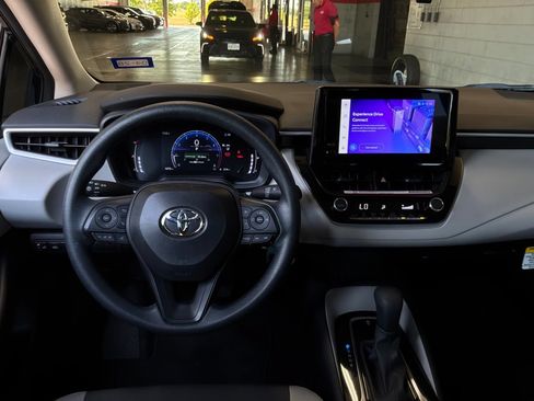 Used 2026 Toyota Corolla LE FWD image 12