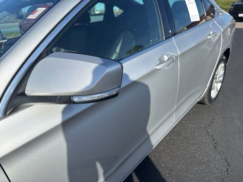 Used 2019 Chevrolet Impala LT image 32