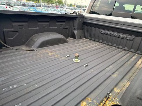 Used 2022 GMC Sierra 2500 Denali w/ Denali Ultimate Package AWD/4WD image 14