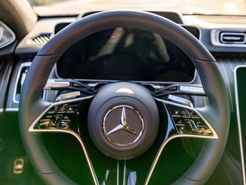 Used 2023 Mercedes-Benz Maybach S 580 S 580 4MATIC image 20