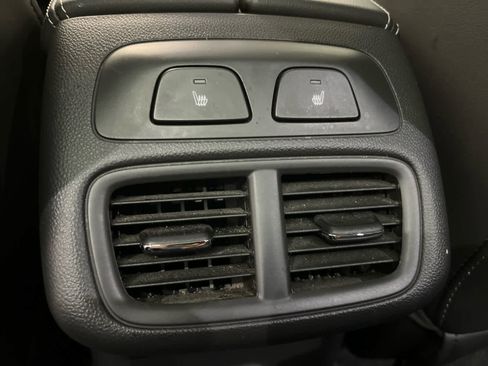 Certified 2022 Buick Envision Avenir w/ Technology Package II image 13