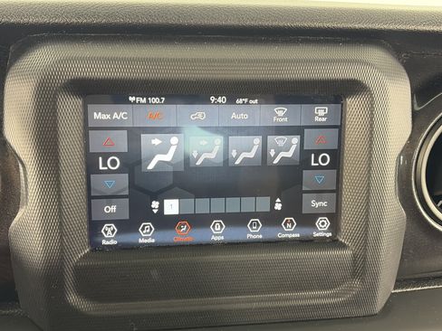Used 2020 Jeep Wrangler Unlimited Sport AWD/4WD image 18