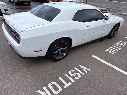 Used 2019 Dodge Challenger R/T RWD image 7