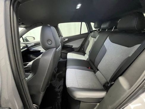 Used 2023 Volkswagen ID.4 Pro image 23