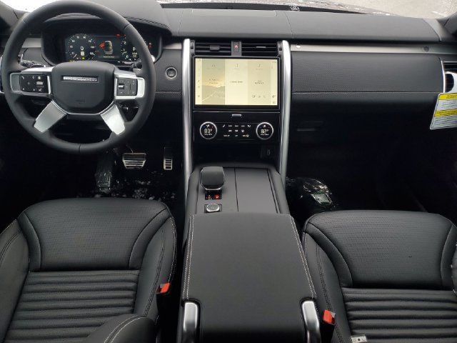 New 2026 Land Rover Discovery Limited Edition AWD/4WD image 16