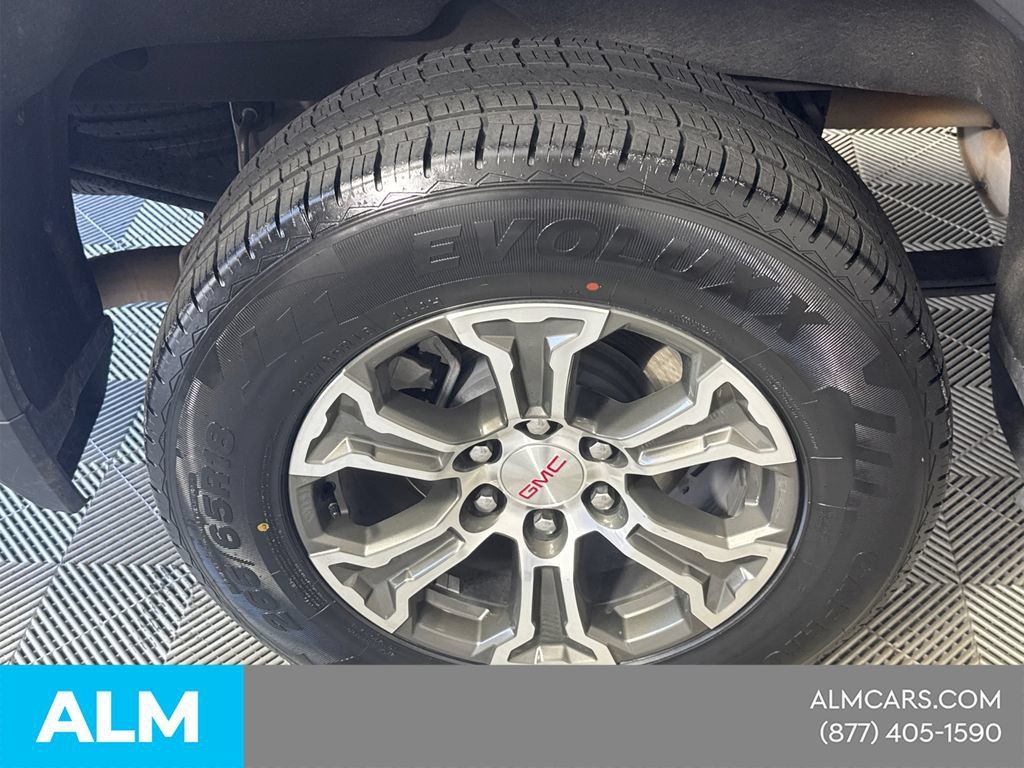 Used 2025 GMC Sierra 1500 SLT RWD image 20