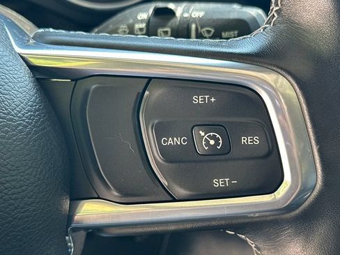 Used 2023 Jeep Wrangler Unlimited Sahara w/ Cold Weather Group AWD/4WD image 28