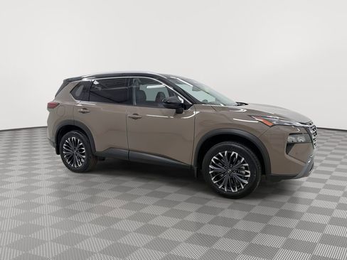 Certified 2025 Nissan Rogue SL w/ Tech Package image 13