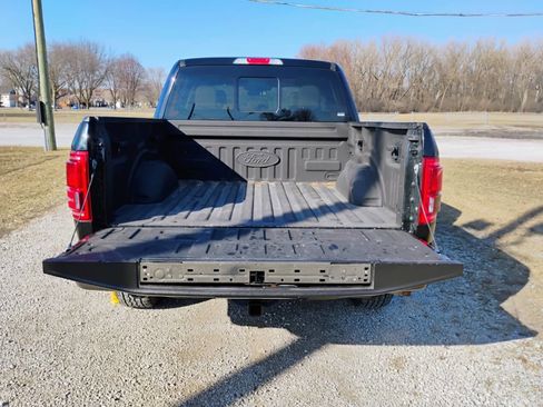 Used 2016 Ford F150 Lariat w/ Equipment Group 502A Luxury image 9