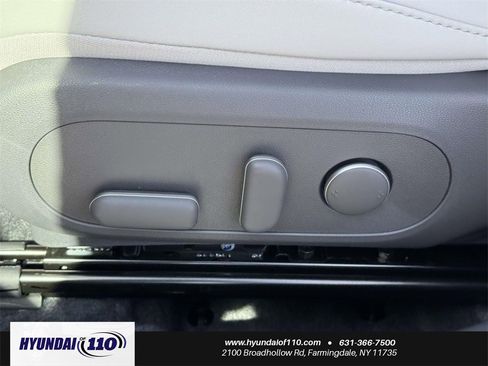 Used 2025 Hyundai Kona Limited image 18