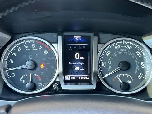 Certified 2023 Toyota Tacoma 4x4 Double Cab w/ Trail Edition image 26