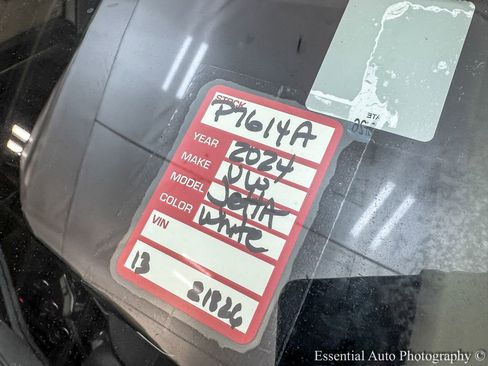 Used 2024 Volkswagen Jetta S image 58