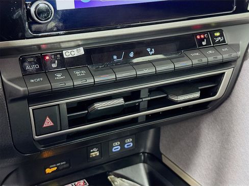 Certified 2025 Toyota Camry LE image 16