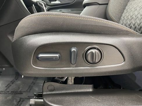 Certified 2023 Chevrolet Equinox LT image 11