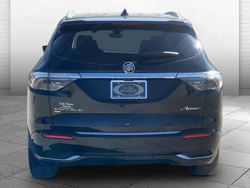 Used 2023 Buick Enclave Avenir image 3