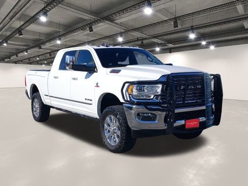 Used 2021 RAM 2500 Limited AWD/4WD image 2