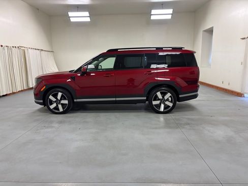 Used 2024 Hyundai Santa Fe Limited AWD/4WD image 5