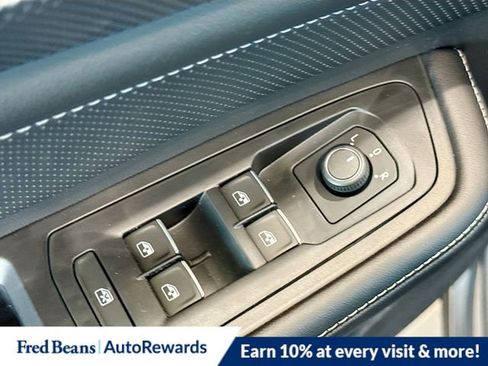 New 2026 Volkswagen Atlas Cross Sport SEL R-Line AWD/4WD image 15