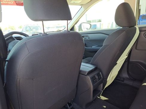 Used 2026 Nissan Rogue S FWD image 23