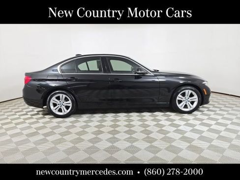 Used 2018 BMW 330i xDrive Sedan AWD/4WD image 8