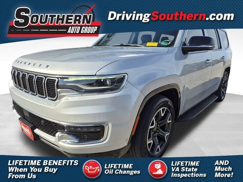 Used 2024 Jeep Wagoneer Series III image 1