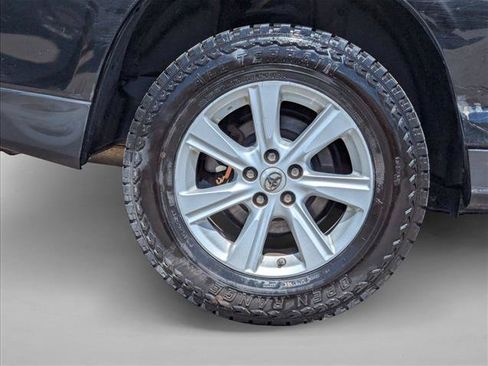 Used 2012 Toyota Highlander SE w/ Tow Pkg AWD/4WD image 25