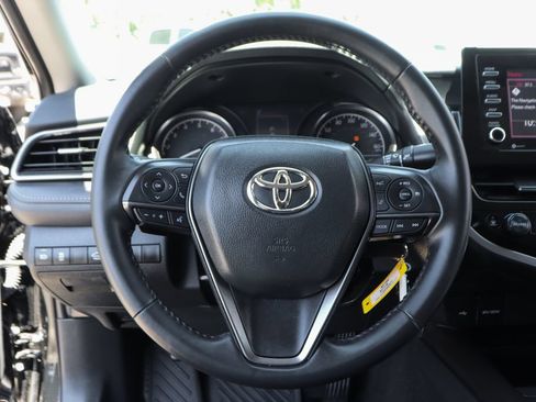 Used 2024 Toyota Camry SE FWD image 19