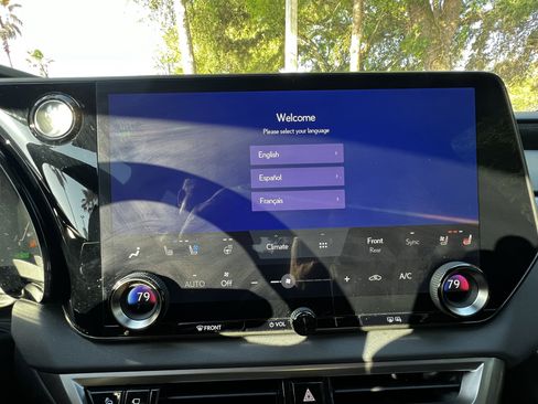 Used 2023 Lexus RX 500h F Sport w/ Cold Area Package AWD/4WD image 22