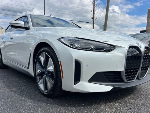 Used 2023 BMW i4 eDrive35 RWD image 14