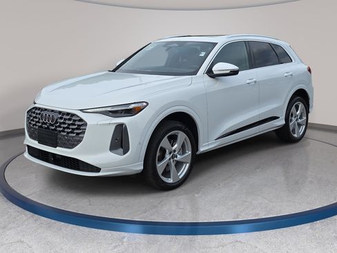 New 2026 Audi Q5 Premium Plus AWD/4WD image 1