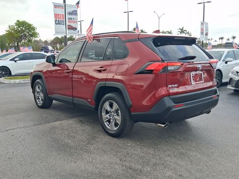 Used 2025 Toyota RAV4 XLE w/ Convenience Package AWD/4WD image 8