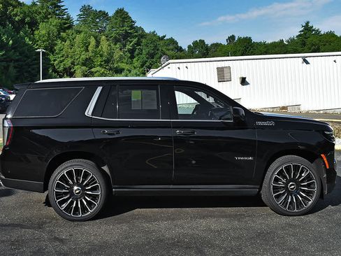 Used 2025 Chevrolet Tahoe High Country AWD/4WD image 7