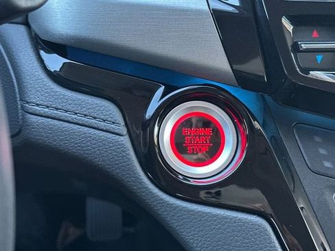 Certified 2024 Honda Odyssey Touring image 30