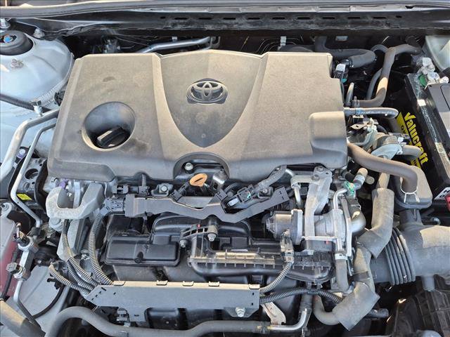 Used 2018 Toyota Camry LE w/ Convenience Package FWD image 20