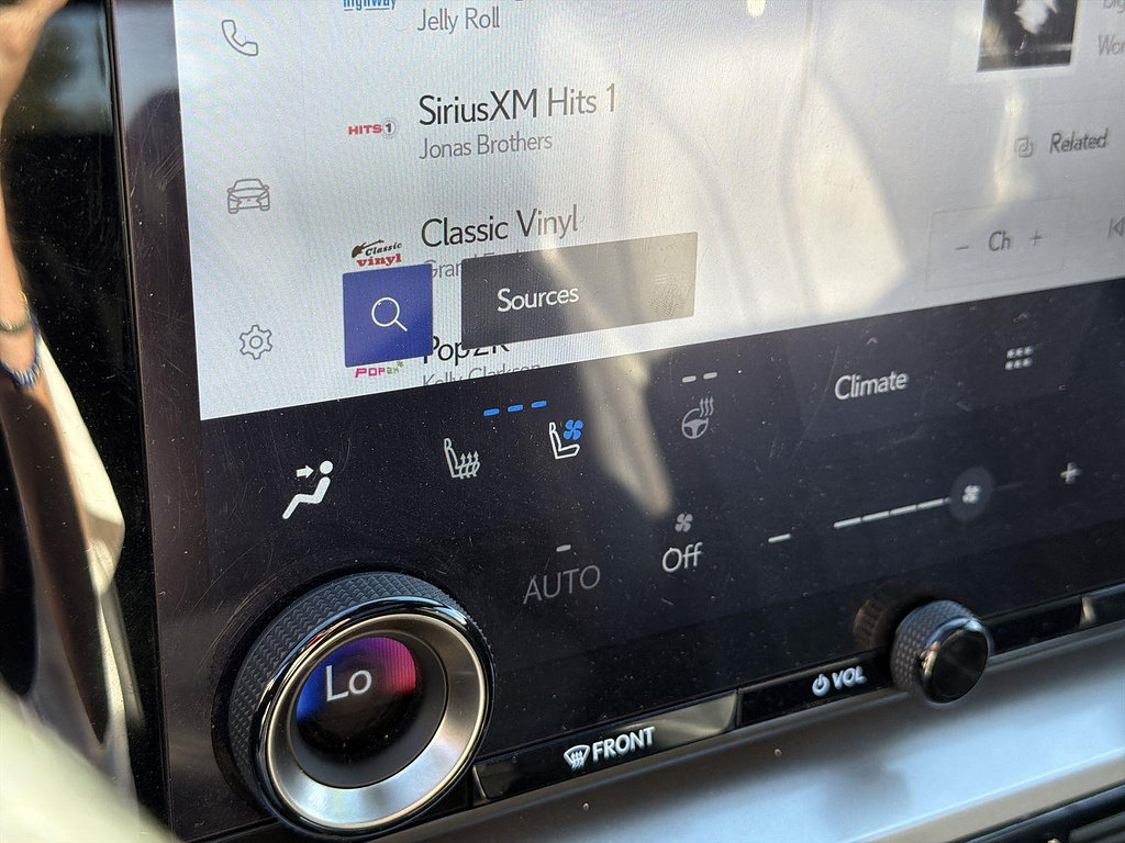 Used 2024 Lexus TX 500h AWD w/ Technology Package image 40