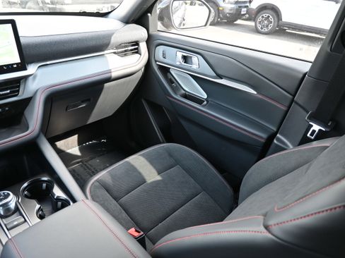 New 2026 Ford Explorer ST AWD/4WD image 33