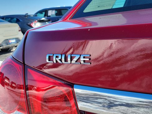 Used 2014 Chevrolet Cruze LT w/ All-Star Edition image 6