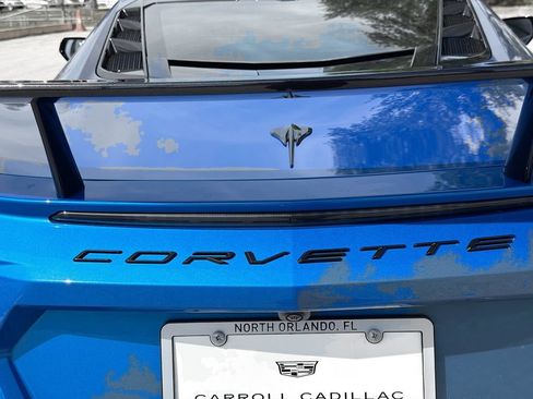 Used 2024 Chevrolet Corvette Stingray Preferred Cpe w/ Z51 Performance Package RWD image 11