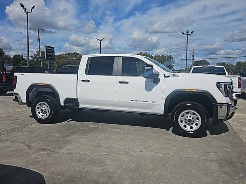New 2026 GMC Sierra 2500 Pro w/ Convenience Package image 2