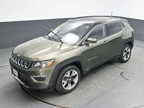 Used 2018 Jeep Compass Limited AWD/4WD image 25