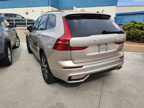 Used 2025 Volvo XC60 B5 Plus AWD/4WD image 6