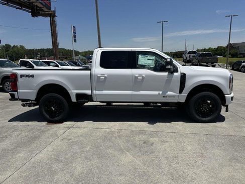 New 2025 Ford F250 XLT w/ Black Appearance Package image 8