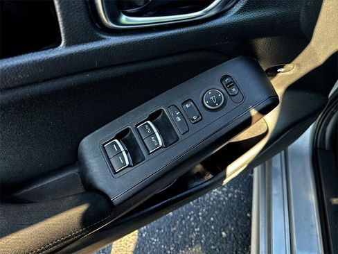 Used 2022 Honda Civic EX image 13