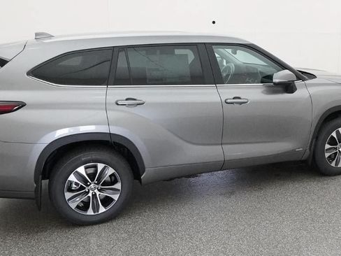 New 2026 Toyota Highlander XLE AWD/4WD image 10