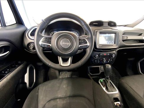 Used 2019 Jeep Renegade Latitude image 14