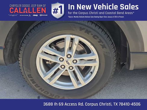 Used 2022 Ford Explorer XLT AWD/4WD image 16