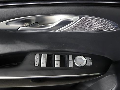 Used 2025 Genesis GV70 2.5T image 32