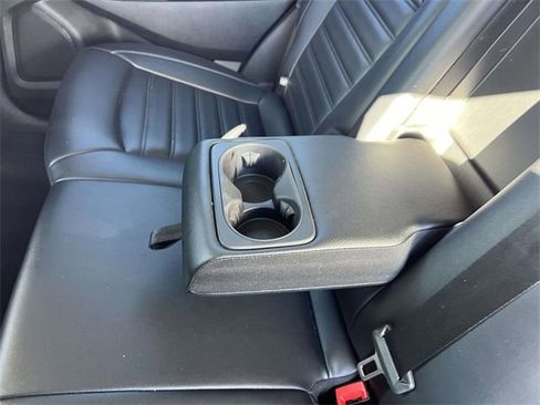 Used 2024 Ford Edge SEL image 11